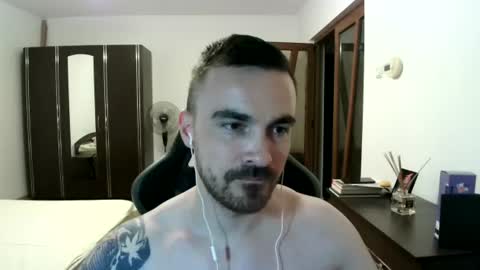 Snapshot of mu5clemania chatting on June 13, 8:51 pm Victor online show from June 13, 8:51 pm