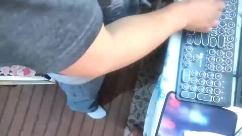 Snapshot of muchachosam chatting on November 8, 9:02 pm zenon online show from November 8, 9:02 pm