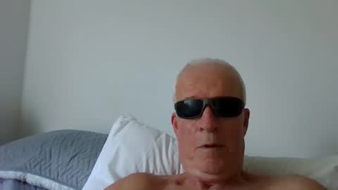 mucholover online show from January 17, 4:33 pm