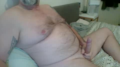 Snapshot of muff74 chatting on November 13, 1:43 pm muff74 online show from November 13, 1:43 pm