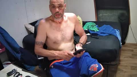 Muffdiver online show from June 19, 1:48 pm