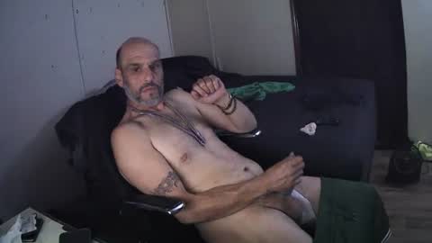 Muffdiver online show from June 27, 2:05 am
