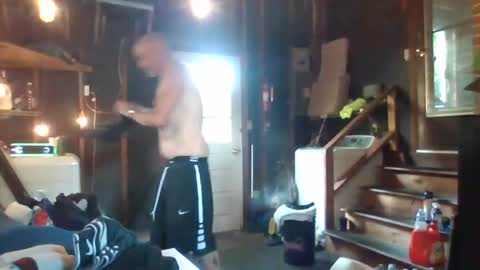 Muffdiver online show from July 5, 2:46 pm