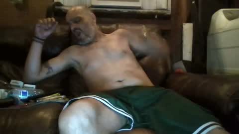 Muffdiver online show from July 29, 4:54 am