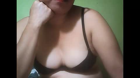 muffy_bunny online show from September 18, 7:16 pm