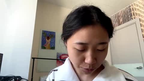 Mia online show from February 12, 3:34 am