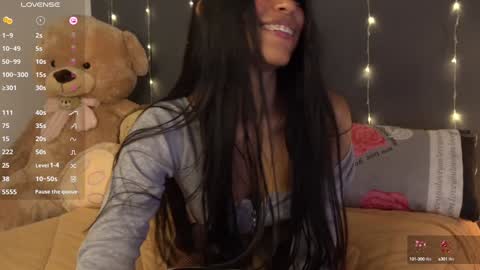 mulata online show from December 7, 1:18 pm