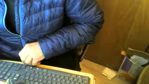 Snapshot of muller520 chatting on November 21, 10:03 am muller520 online show from November 21, 10:03 am