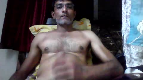 Snapshot of mumbaimonster8inch chatting on July 31, 8:52 pm rajesh engineer online show from July 31, 8:52 pm