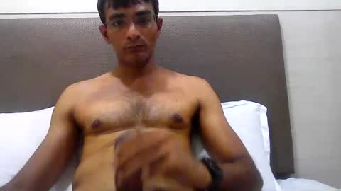 Snapshot of mumbaimonster8inch chatting on August 3, 11:48 am rajesh engineer online show from August 3, 11:48 am