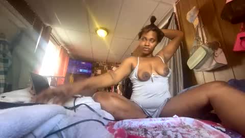 mumnxdor online show from April 17, 1:25 pm