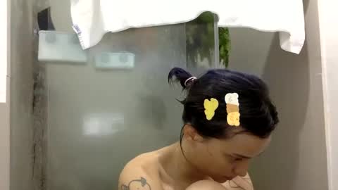 Snapshot of munchi_ chatting on December 29, 2:49 am online show from December 29, 2:49 am