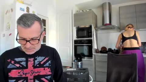 LOVELY JULIA  Peter DAY online show from February 17, 9:06 am