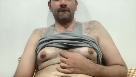 Snapshot of munnabobby2008 chatting on January 14, 11:53 am munnabobby2008 online show from January 14, 11:53 am