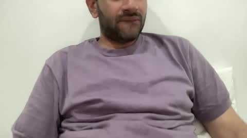 Snapshot of munnabobby2008 chatting on January 18, 7:59 am munnabobby2008 online show from January 18, 7:59 am