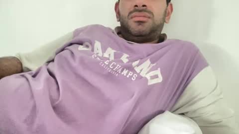 Snapshot of munnabobby2008 chatting on January 31, 6:57 am munnabobby2008 online show from January 31, 6:57 am