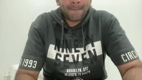 Snapshot of munnabobby2008 chatting on February 12, 7:44 am munnabobby2008 online show from February 12, 7:44 am