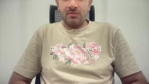 Snapshot of munnabobby2008 chatting on November 10, 5:01 pm munnabobby2008 online show from November 10, 5:01 pm