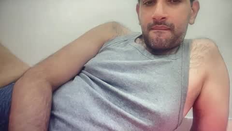 Snapshot of munnabobby2008 chatting on December 17, 10:21 am munnabobby2008 online show from December 17, 10:21 am