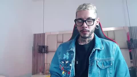 murdok  online show from January 26, 8:25 am