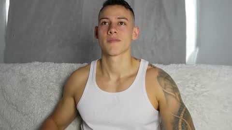muscle_king_cum online show from November 4, 4:17 pm