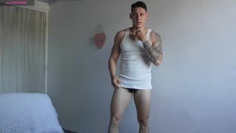 Snapshot of muscle_king_cum chatting on June 20, 1:14 pm muscle_king_cum online show from June 20, 1:14 pm