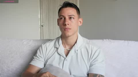 Snapshot of muscle_king_cum chatting on July 13, 1:36 pm muscle_king_cum online show from July 13, 1:36 pm