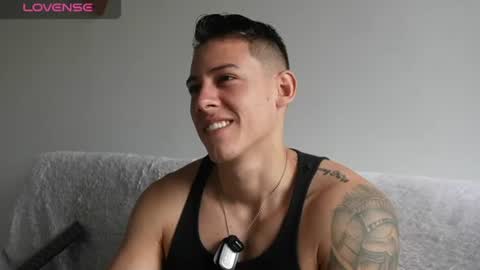 Snapshot of muscle_king_cum chatting on July 17, 2:02 pm muscle_king_cum online show from July 17, 2:02 pm