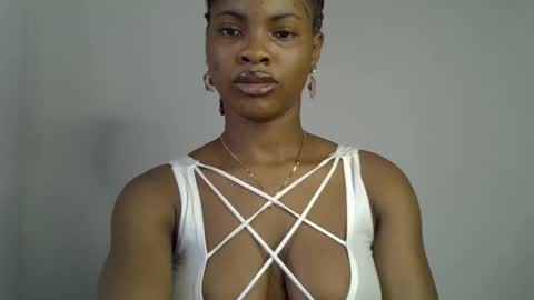 muscle_queen0 online show from March 1, 9:22 am