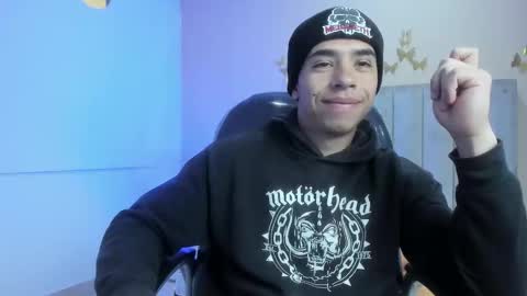 muscle scott online show from February 15, 2:47 pm