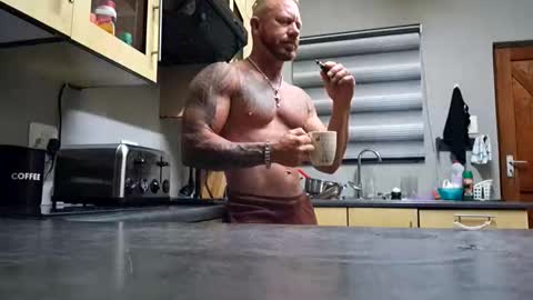 muscledaddy69s online show from January 7, 2:03 am