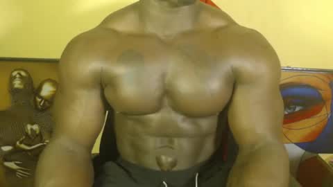 musclegod23 online show from March 7, 12:37 am
