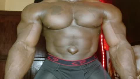 musclegod23 online show from June 24, 4:06 pm