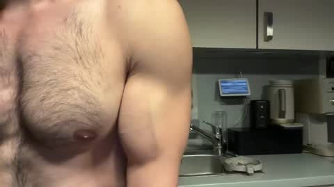 Snapshot of musclehair3 chatting on July 9, 8:02 pm musclehair3 online show from July 9, 8:02 pm