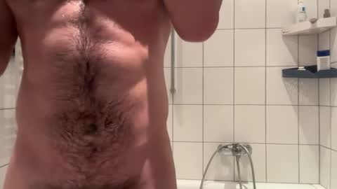 Snapshot of musclehair3 chatting on July 11, 11:06 pm musclehair3 online show from July 11, 11:06 pm