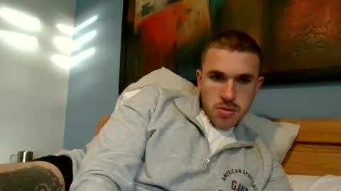 muscleshow00 online show from January 13, 8:30 am