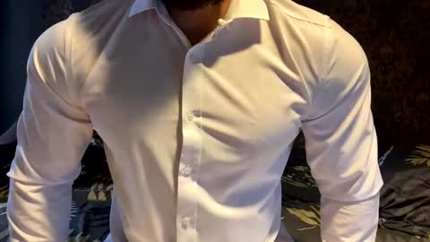 Snapshot of muscularjuggler chatting on September 24, 2:48 am muscularjuggler online show from September 24, 2:48 am