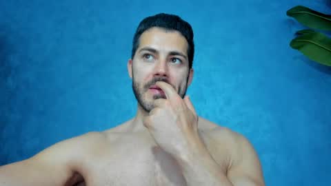 muscularmaster onlyfans online show from May 26, 9:33 pm