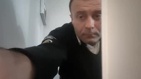 Snapshot of muscularsexybady chatting on May 10, 5:18 pm handsome sexy muscular man online show from May 10, 5:18 pm