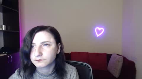 Jeneva online show from December 5, 7:10 pm