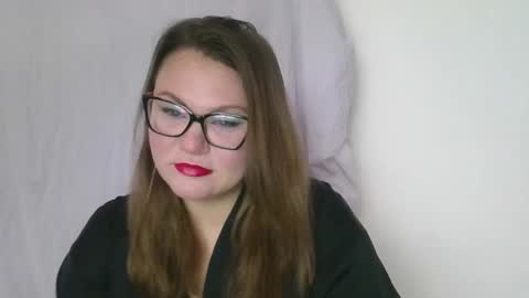 musechic_wild online show from March 16, 9:13 am