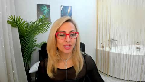 Diana online show from February 24, 5:53 pm