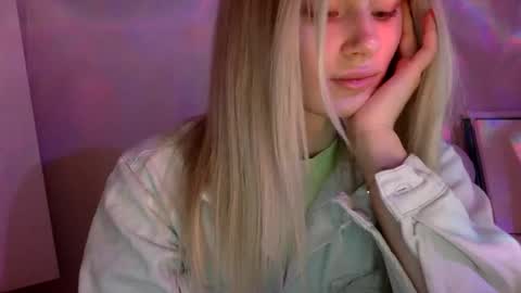 Snapshot of musescorner chatting on May 11, 4:48 pm musescorner online show from May 11, 4:48 pm