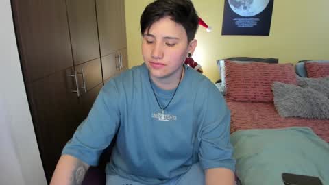 Snapshot of musicayluna chatting on January 5, 4:25 am VALENTINA Luna online show from January 5, 4:25 am