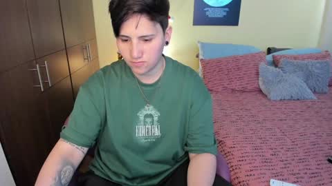 Snapshot of musicayluna chatting on January 6, 12:16 am VALENTINA Luna online show from January 6, 12:16 am