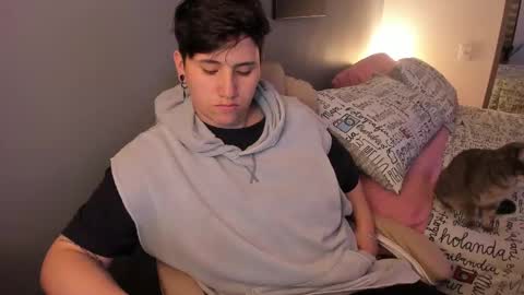 Snapshot of musicayluna chatting on March 3, 3:41 am VALENTINA Luna online show from March 3, 3:41 am