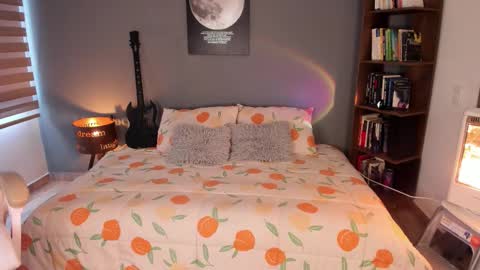 Snapshot of musicayluna chatting on September 15, 1:22 pm VALENTINA Luna online show from September 15, 1:22 pm