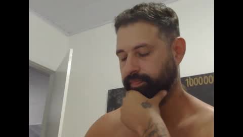 musosc online show from February 19, 9:36 pm