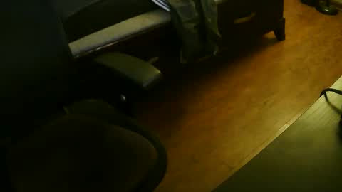 Snapshot of mustenjoyhead79 chatting on October 27, 9:52 pm mustenjoyhead79 online show from October 27, 9:52 pm