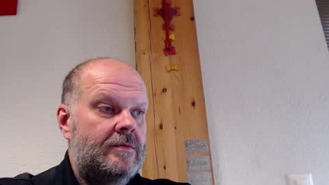 Mutin online show from December 23, 1:24 pm